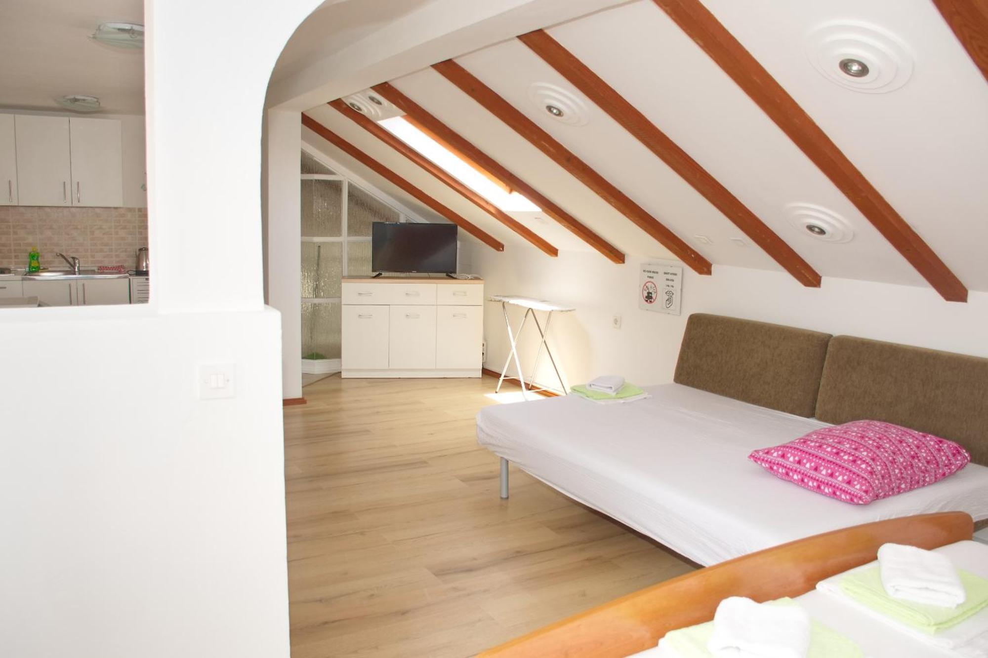 Novalja And Fun Apartment Exterior photo